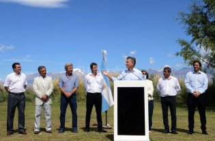 Macri anunció la eliminación de las retenciones mineras
