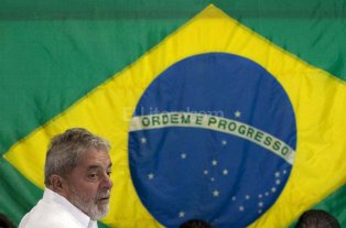 Lula es detenido por la policía brasileña