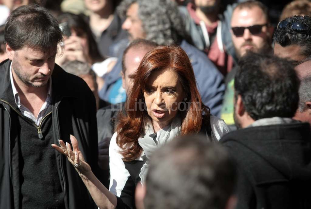 Por favorecer a Báez con obra pública pidieron indagar a CFK
