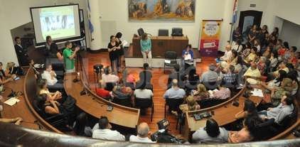 Discriminaci�n: el acceso a boliches, a la salud y bullying, lo m�s denunciado