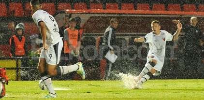 Llueve sobre mojado: Col�n juega y no "liga"