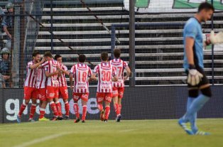 No aprovech� y lo terminaron aprovechando