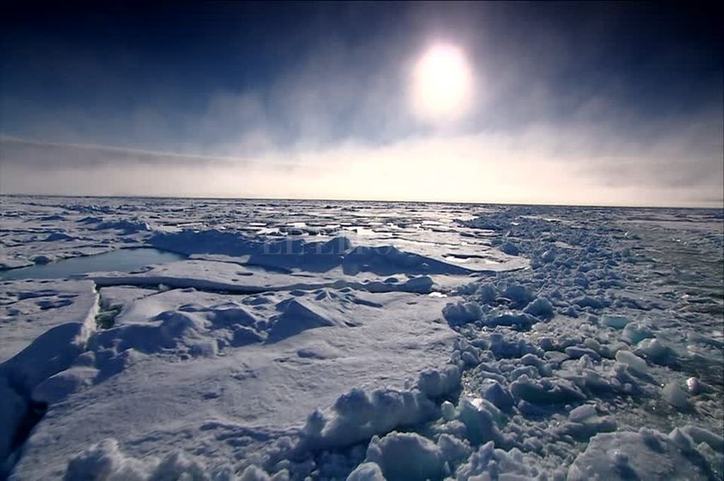 Científicos proponen combatir el deshielo del Ártico con grandes bombas de agua