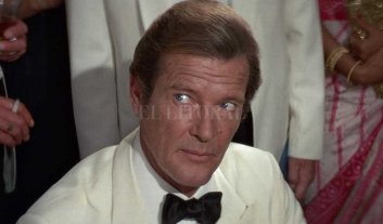 Mirá las mejores momentos en la carrera de Roger Moore Mirá las mejores momentos en la carrera de Roger Moore