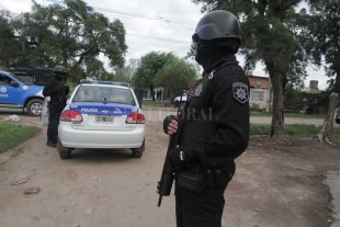 Importante secuestro de motos y armas de fuego Importante secuestro de motos y armas de fuego
