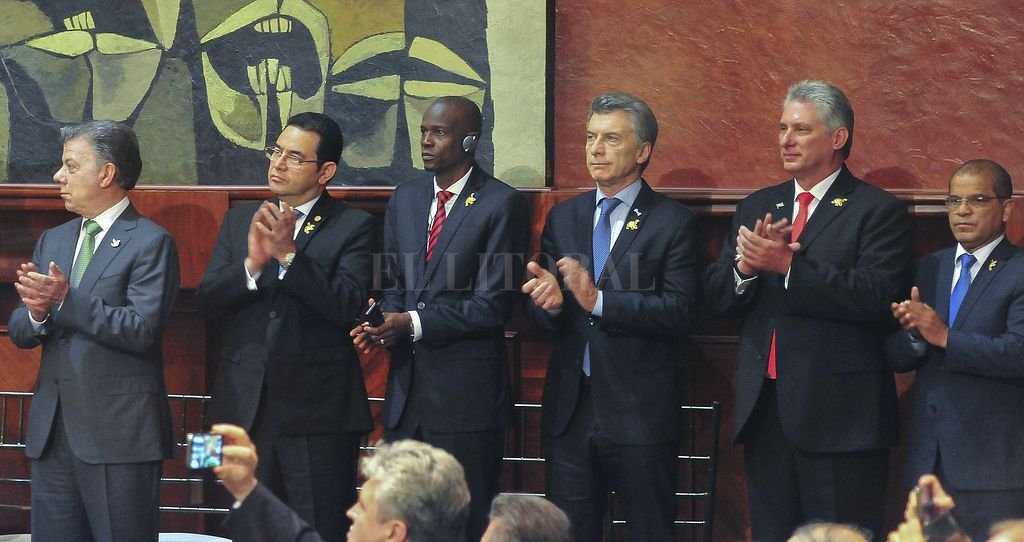 Sufrió una “descompensación leve” Macri sintió la altura de Quito - Macri sintió la altura de Quito - -