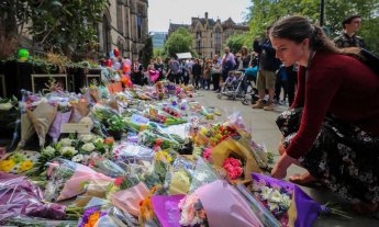 Identifican a más víctimas tras el atentado en Manchester Identifican a más víctimas tras el atentado en Manchester