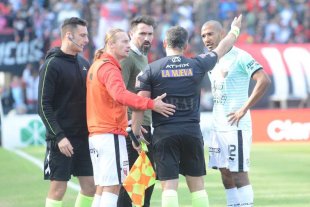 Domínguez: "Le hemos pedido disculpas a los jugadores, es la última vez que sucede" Domínguez: "Le hemos pedido disculpas a los jugadores, es la última vez que sucede"