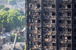 Estiman que la cifra de muertos por el incendio en la torre Grenfell llegaría a 58 Estiman que la cifra de muertos por el incendio en la torre Grenfell llegaría a 58