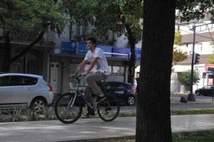 Jueves húmedo y con viento norte en la ciudad Jueves húmedo y con viento norte en la ciudad
