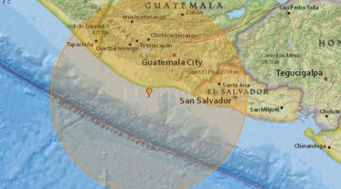 Fuerte sismo de magnitud 6,7 causa alarma y daños en Guatemala Fuerte sismo de magnitud 6,7 causa alarma y daños en Guatemala