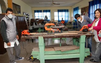 El Banco Santa Fe financiará con $ 700 mil proyectos que vinculen educación y trabajo El Banco Santa Fe financiará con $ 700 mil proyectos que vinculen educación y trabajo