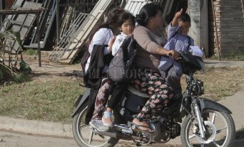 Buscan prohibir en todo el país la circulación de más de una persona por moto Buscan prohibir en todo el país la circulación de más de una persona por moto