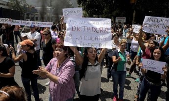 Los desbordes de Venezuela Los desbordes de Venezuela