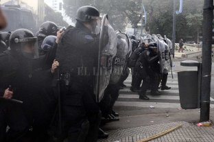 La policía desalojó una protesta de Quebracho en Buenos Aires La policía desalojó una protesta de Quebracho en Buenos Aires