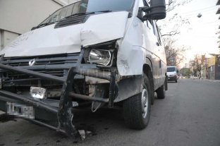 Fuerte choque en pleno bulevar Fuerte choque en pleno bulevar