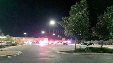 Encuentran ocho personas muertas adentro de un camión en Texas Encuentran ocho personas muertas adentro de un camión en Texas