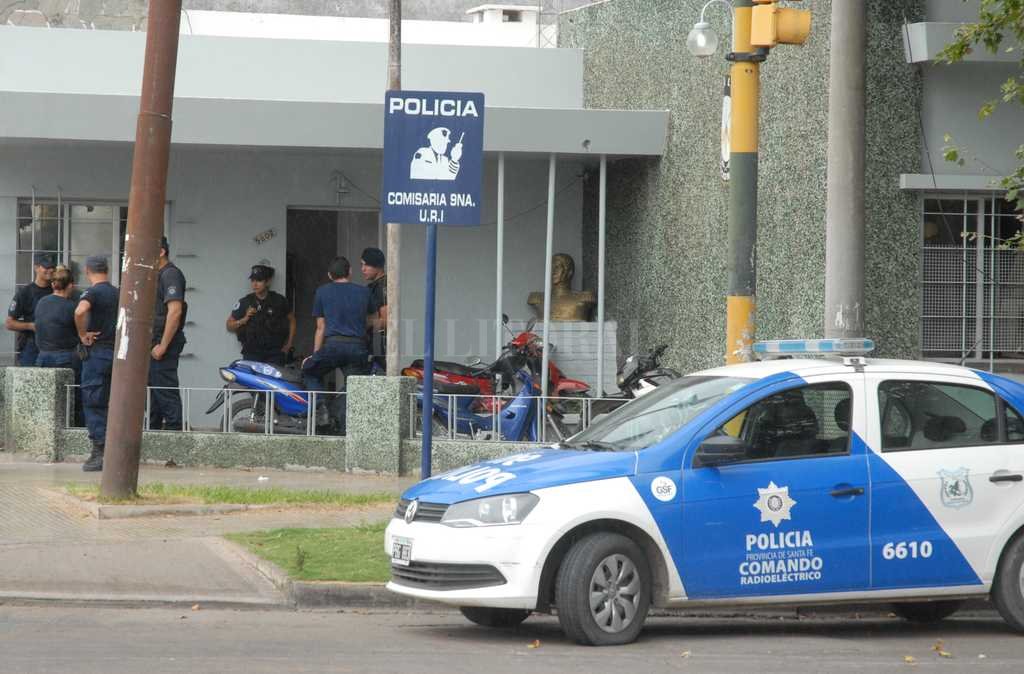 Este domingo por la noche Frustraron un intento de fuga de una comisaría de Santa Fe - El intento de fuga se produjo en la Seccional 9na Frustraron un intento de fuga de una comisaría de Santa Fe - El intento de fuga se produjo en la Seccional 9na -