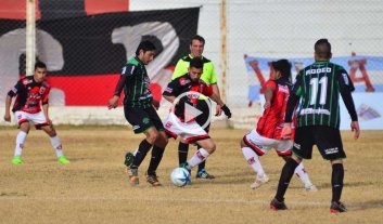 Video: golazo en el fútbol de ascenso Video: golazo en el fútbol de ascenso