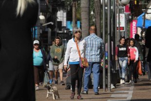 De a poco, sube la temperatura en la ciudad De a poco, sube la temperatura en la ciudad