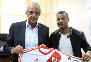 El uruguayo Nicolás de la Cruz entrena por primera vez en River El uruguayo Nicolás de la Cruz entrena por primera vez en River