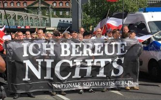 Antifascistas frenaron una marcha neonazi en recuerdo de Rudolf Hess Antifascistas frenaron una marcha neonazi en recuerdo de Rudolf Hess
