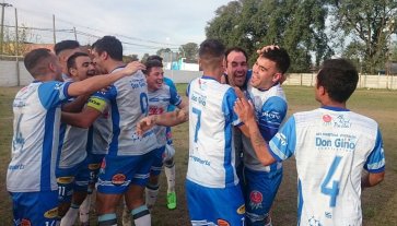 Atenas festejó en el clásico Atenas festejó en el clásico