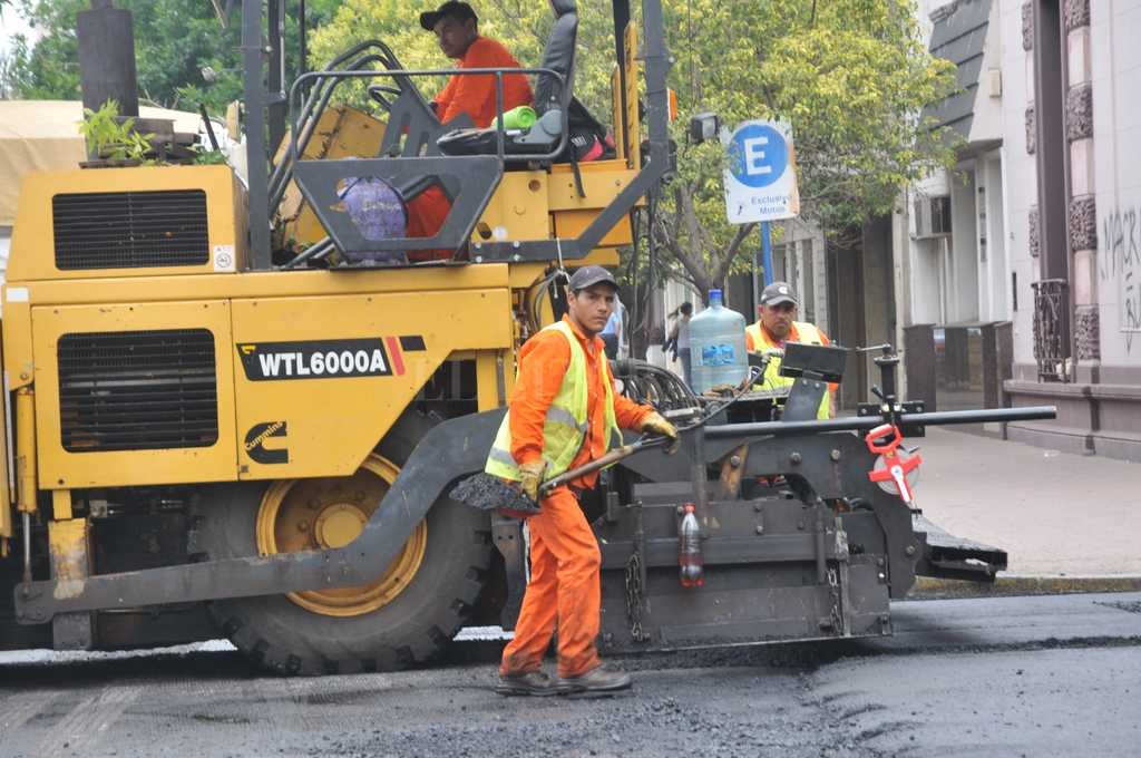 Convenio con el municipio Nación invertirá $ 137 millones para pavimentar calles en la ciudad de Santa Fe - Imagen ilustrativa Nación invertirá $ 137 millones para pavimentar calles en la ciudad de Santa Fe - Imagen ilustrativa -