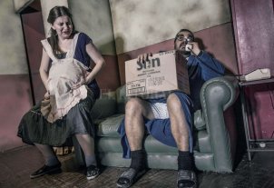 "Noche de paz": Una comedia negra "Noche de paz": Una comedia negra