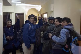 Caso Maldonado: Mapuches ocuparon el juzgado de Esquel Caso Maldonado: Mapuches ocuparon el juzgado de Esquel