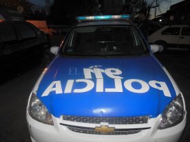 Apedreó un móvil policial y deberá pagar el arreglo Apedreó un móvil policial y deberá pagar el arreglo