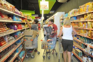 Una familia necesitó ingresos por $ 15.244 para no ser pobre Una familia necesitó ingresos por $ 15.244 para no ser pobre