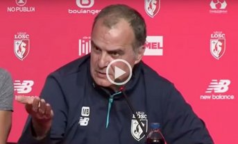 Bielsa "atendió" a los periodistas: "Su compañía es despreciable" Bielsa "atendió" a los periodistas: "Su compañía es despreciable"