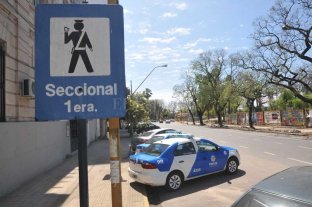 Dos chicas a los golpes por un celular presuntamente robado Dos chicas a los golpes por un celular presuntamente robado