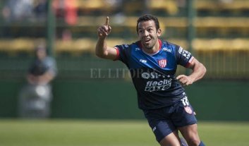 Huracán y Unión no se sacan ventajas en el Ducó Huracán y Unión no se sacan ventajas en el Ducó