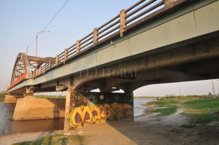 Piden mejoras para el espacio público que está debajo del Puente Carretero Piden mejoras para el espacio público que está debajo del Puente Carretero