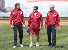 Perú ya entrena pensando en el partido frente a la Argentina Perú ya entrena pensando en el partido frente a la Argentina