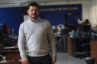 Marcos Castelló, el popular cantante de cumbia que quiere resonar en el Concejo Marcos Castelló, el popular cantante de cumbia que quiere resonar en el Concejo