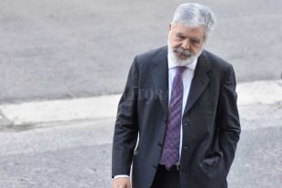 El martes tratarían en comisiones el desafuero de De Vido El martes tratarían en comisiones el desafuero de De Vido