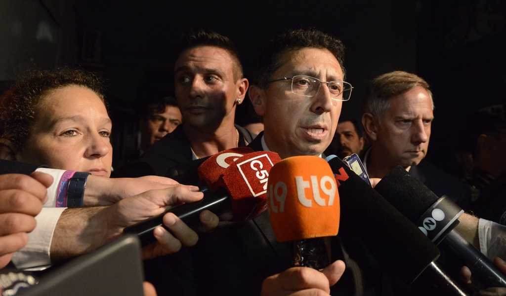Finalizó la autopsia "No hubo lesiones en el cuerpo" de Maldonado aseguró el juez - "No hubo lesiones en el cuerpo" de Maldonado aseguró el juez - -