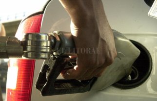 Las petroleras aumentarán entre el 9% y el 12% los precios de sus combustibles Las petroleras aumentarán entre el 9% y el 12% los precios de sus combustibles