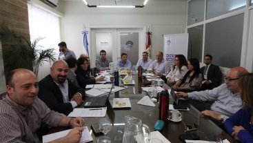 Iniciativas comunitarias: Medrano fue al Concejo a dar explicaciones Iniciativas comunitarias: Medrano fue al Concejo a dar explicaciones