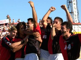 18 años de la goleada 4-0 de Colón a Unión 18 años de la goleada 4-0 de Colón a Unión