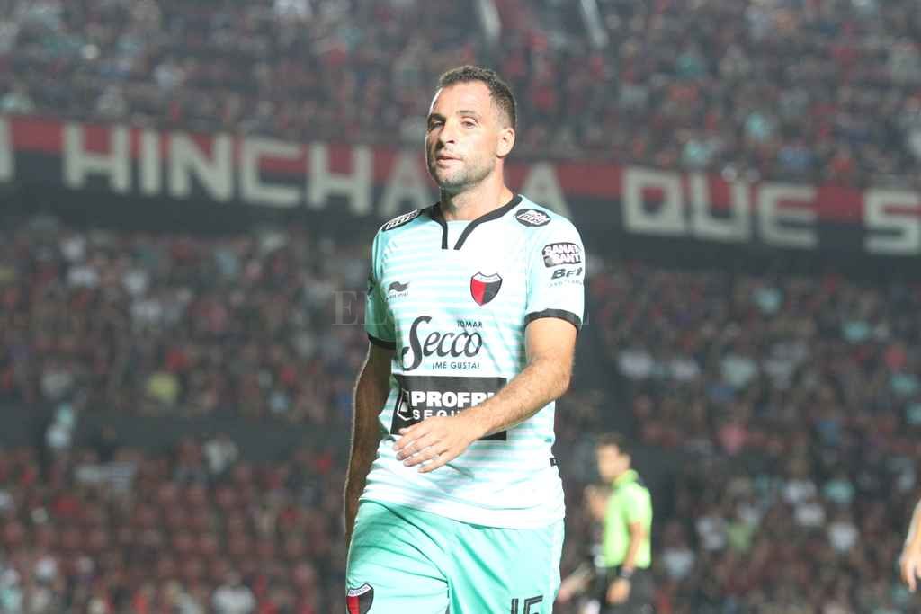 Lanús sorprendió a Colón en Santa Fe
