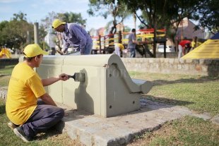 Pintura y arreglos para mejorar las plazas de la ciudad Pintura y arreglos para mejorar las plazas de la ciudad
