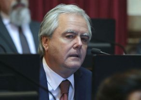 El gobierno promete que "es el último gran aumento de tarifas" y que la inflación bajará El gobierno promete que "es el último gran aumento de tarifas" y que la inflación bajará