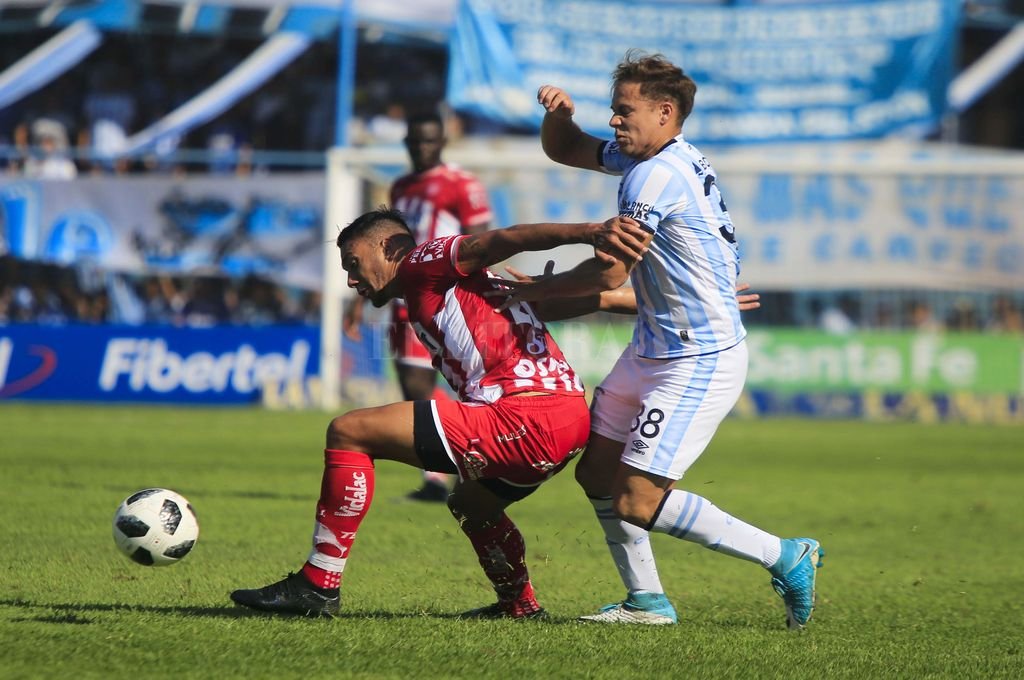 Atlético Tucumán y Unión de Santa Fe no se sacaron ventajas Atlético Tucumán y Unión de Santa Fe no se sacaron ventajas