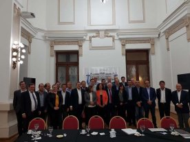 Lifschitz e intendentes radicales: fondos, diálogo y presentación Lifschitz e intendentes radicales: fondos, diálogo y presentación