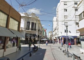 Intentó robar un juego de sábanas de un negocio de la peatonal Intentó robar un juego de sábanas de un negocio de la peatonal