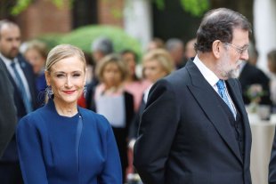 Nuevo golpe a Rajoy: dimite la presidenta de Madrid por un escándalo Nuevo golpe a Rajoy: dimite la presidenta de Madrid por un escándalo